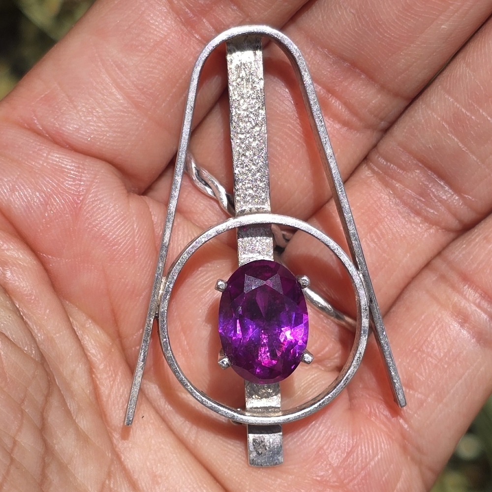 Custom amazing dark pink/purple color change sapphire Mid-Century Modern 925 ste